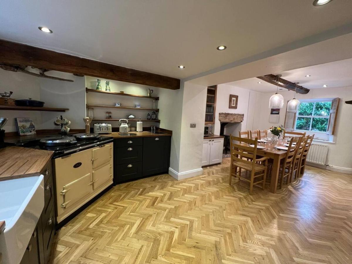 Stunning 4-Bed Grade II House In The Lake District Wigton Exterior foto